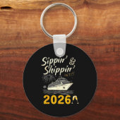 Sipn’ &amp; Shipn’ Into 2026 Cruise Party, Happy N Sleutelhanger (Voorkant)