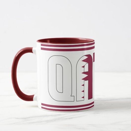Sippin' met Qatar Patriotic Coffee Mok (Links)