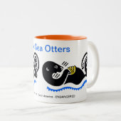 Sipping Coffee -Save Zee OTTERS - Wildlife warrior Tweekleurige Koffiemok (Voorkant rechts)