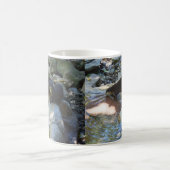 *Sips by the Stream: Otters Drink van de rivier Koffiemok (Center)