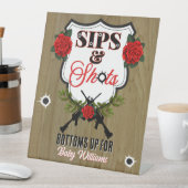 Sips & Shots Pistolen of Rozen Genderonthulling Reclamebord Met Voetstuk (Insitu)