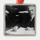 Sir Edward Elgar werkt aan één orkest Metalen Ornament (Voorkant)