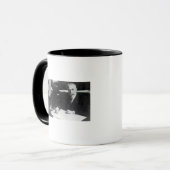 Sir Edward Elgar werkt aan één orkest Mok (Voorkant links)