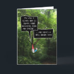 Sister Birthday, humoristische kabouter in het bos Kaart<br><div class="desc">Deze grappige verjaardagskaart voor je zus is voorzien van een cartoon geïllustreerde kabouter met een witte,  bossige baard en puntig,  rood pet,  achter een struik op een foto van een bos - sprekende complimenten in een paar spraakbellen met een leuk,  met de hand getekend lettertype.</div>