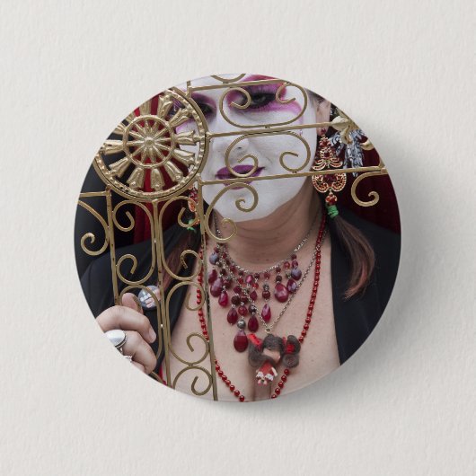 Sister Sara Femme Fatale Ronde Button 5,7 Cm (Voorkant)