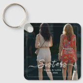 Sisters Forever – Custom Photo Keychain Gift (Voorkant)