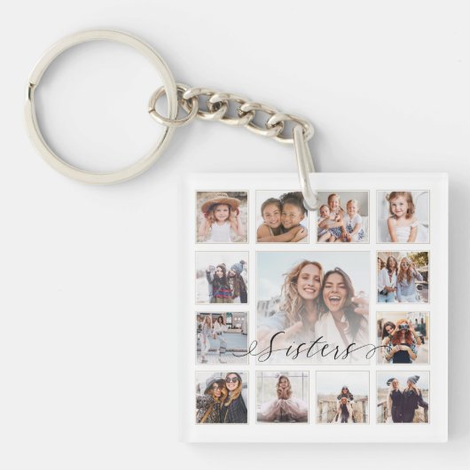 Sisters Script Family Memory Photo Grid Collage Sleutelhanger (Voorkant)