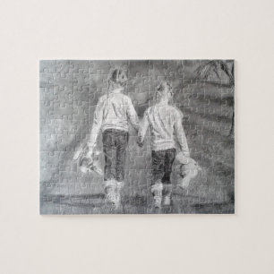 Sisters tekenen legpuzzel