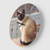 Sitting Blue Eyed Siamese Cat Thema Grote Klok (Hoek)