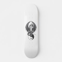 Sitting draak over Yin Yang Skateboard