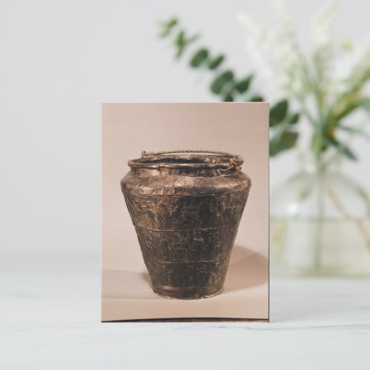 Situla met drie repousse decoratieve banden briefkaart (Staand voorkant)