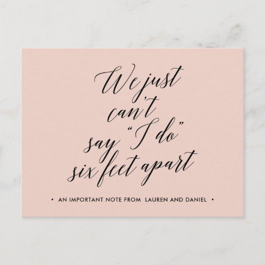 Six Feet Apart Uitstel van het Huwelijk aangepaste Aankondigingskaart (Voorkant)