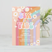 SIX is een Vibe Daisy Rainbow Groovy 6e verjaardag Kaart (Staand voorkant)