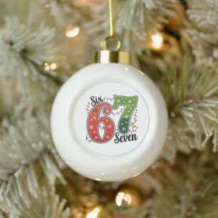Six Seven 67 6 7 Kerst Meme Grappige Kerstmis Lich Keramische Bal Ornament