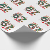 Six Seven 67 6 7 Meme Christmas Xmas Santa Hat Cadeaupapier (Hoek)