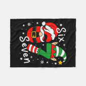 Six Seven 67 Meme 6 7 Elf Kerstman Kerst Pyjama Fleece Deken (Voorkant (Horizontaal))