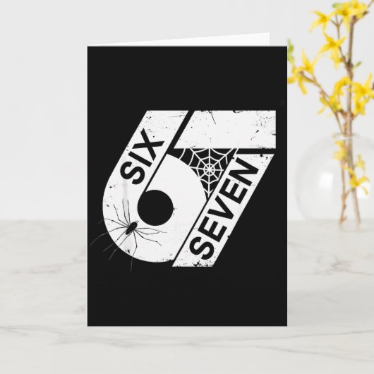Six Seven 6 7 Meme 6 7 Halloween Costume  Kaart (Gele Bloem)