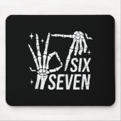 Six Seven 6 7 Meme Funny Skeleton Hands Sign Let's Muismat (Voorkant)
