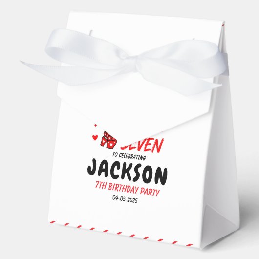 Six Seven Birthday Skeleton Hands Party Bedankdoosjes (Voorkant)