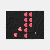 Six Seven Black Cat Knocking Off Hearts Funny 67 V Fleece Deken (Voorkant (Horizontaal))