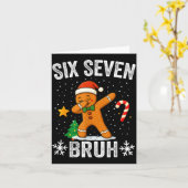 Six Seven Bruh Gingerbread Dabbing Funny Christmas Kaart (Gele Bloem)