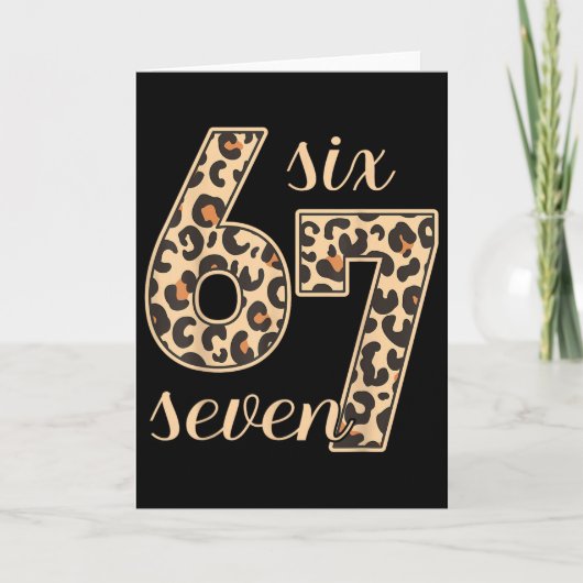 Six Seven Meme 6-7 Nummer Luipaardprint Gen Z Gen Kaart (Voorkant)