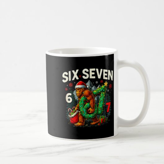Six Seven Santa Bigfoot Christmas Sasquatch 67 Fun Koffiemok (Rechts)