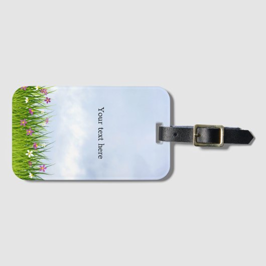 Sjabloon, blauwe lucht en bloemenweide, bagagelabel (Voorkant (horizontaal))