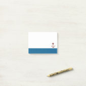 Sjabloon met anker en blauwe rand post-it® notes (Op bureau)