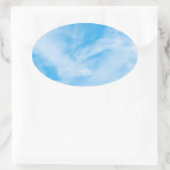 Sjabloon met blauwe lucht en witte wolken ovale sticker (Tas)