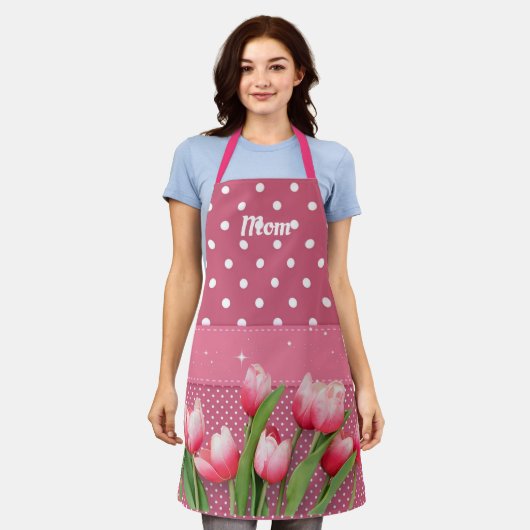 Sjabloon Roze Tulpen op Roze en Witte Stippen Schort (Gedragen)