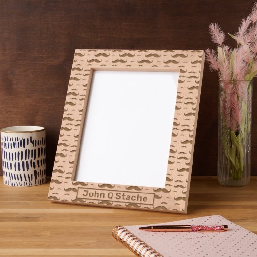 Sjabloon van snor naam gegraveerde lijstjes (Links)