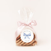 Sjabloon voor baby shower-sticker met blauwe strik ronde sticker