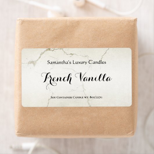 Sjabloon voor het etiket met crème en gouden marme (Insitu)