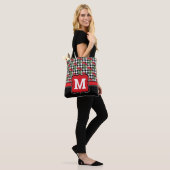 Sjofel Chic Rode, Zwarte & Witte Klaprozen Monogra Tote Bag (Op model)