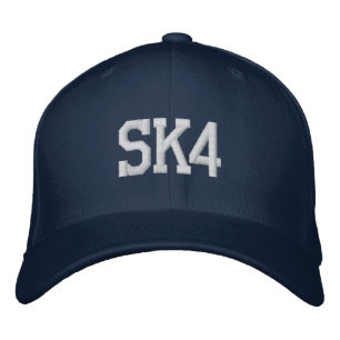 SK4 Heaton Moor Geborduurde Pet