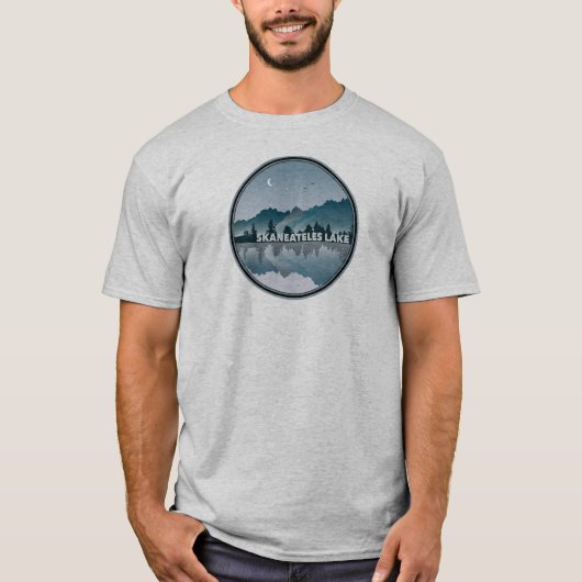 Skaneateles Lake New York reflectie T-shirt (Voorkant)
