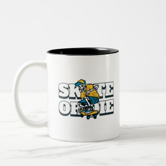 Skate Or Die Tweekleurige Koffiemok (Links)