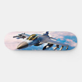 Skateboard Art of F-16 boven de wolken (Horizontaal)
