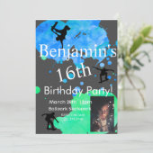 Skateboard Birthday Photo Invitation Kaart (Staand voorkant)