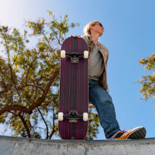 Skateboard Black met roze lijnen HAMbWG