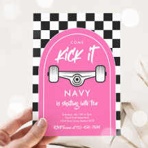 Skateboard komt langs strandsport