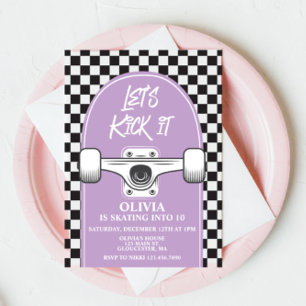 Skateboard Laten we het paarse verjaardagsuitnodig Kaart