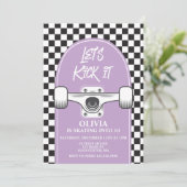 Skateboard Laten we het paarse verjaardagsuitnodig Kaart (Staand voorkant)