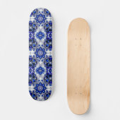 Skateboard met Blauw Wit Kleuren Design (Voorkant)