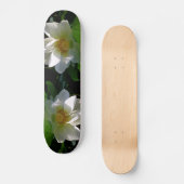 Skateboard met fijne witte Lotusventilator (Voorkant)