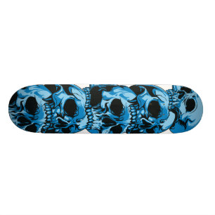 Skateboard met ontwerp van blauwe schedels