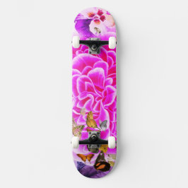 SKATEBOARD PINKSTROOM EN BUTTERFLIES