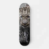 Skateboard Salvaje leopardo con mirada intensa (Voorkant)