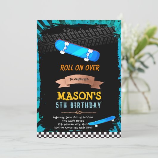 Skateboard verjaardagsuitnodiging kaart (Staand voorkant)